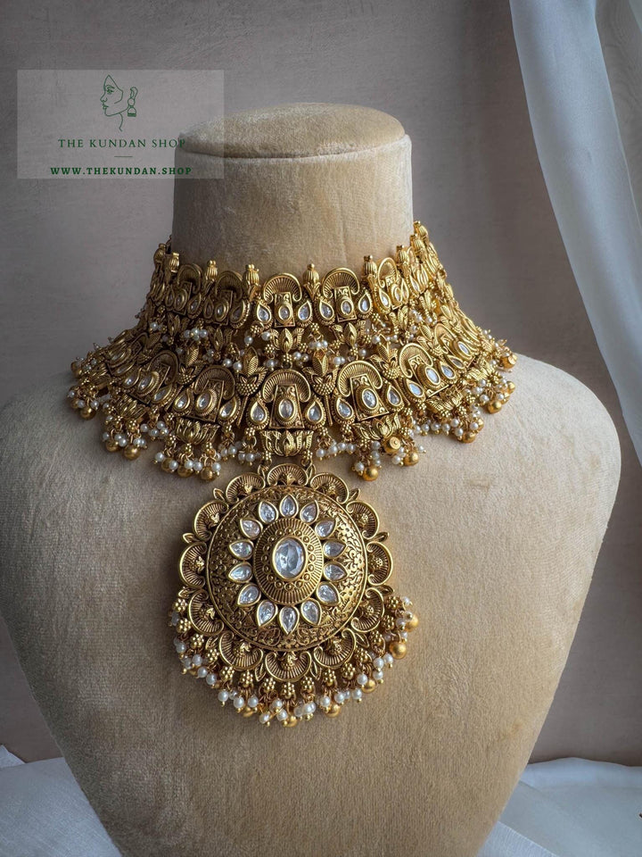 Daring Pendant in Antique Necklace Sets THE KUNDAN SHOP 