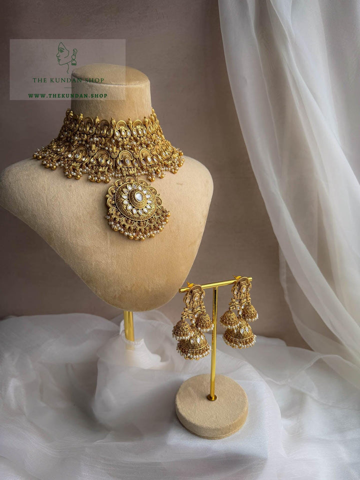 Daring Pendant in Antique Necklace Sets THE KUNDAN SHOP 