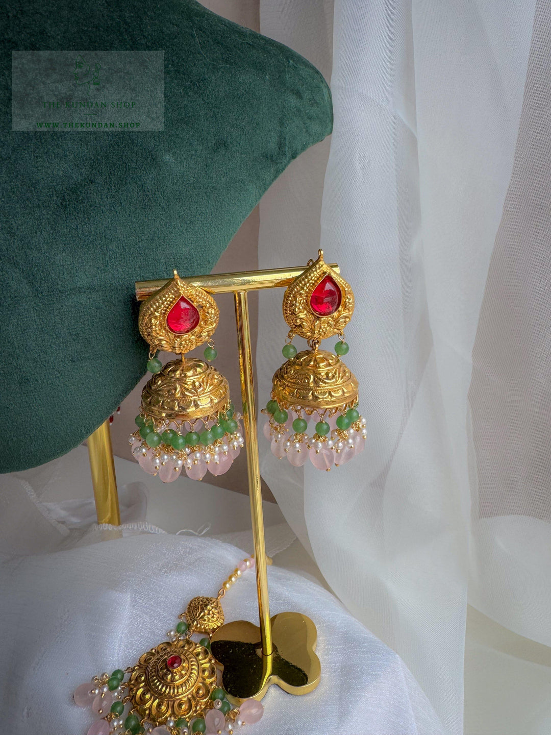 Emerald Blush in Antique Necklace Sets THE KUNDAN SHOP 