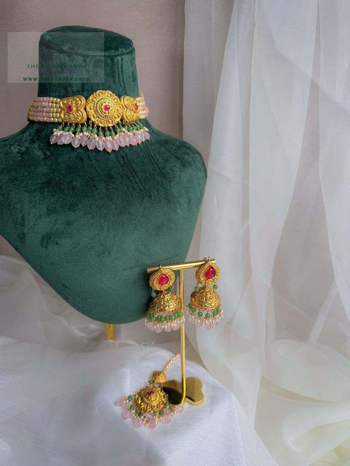 Emerald Blush in Antique Necklace Sets THE KUNDAN SHOP 