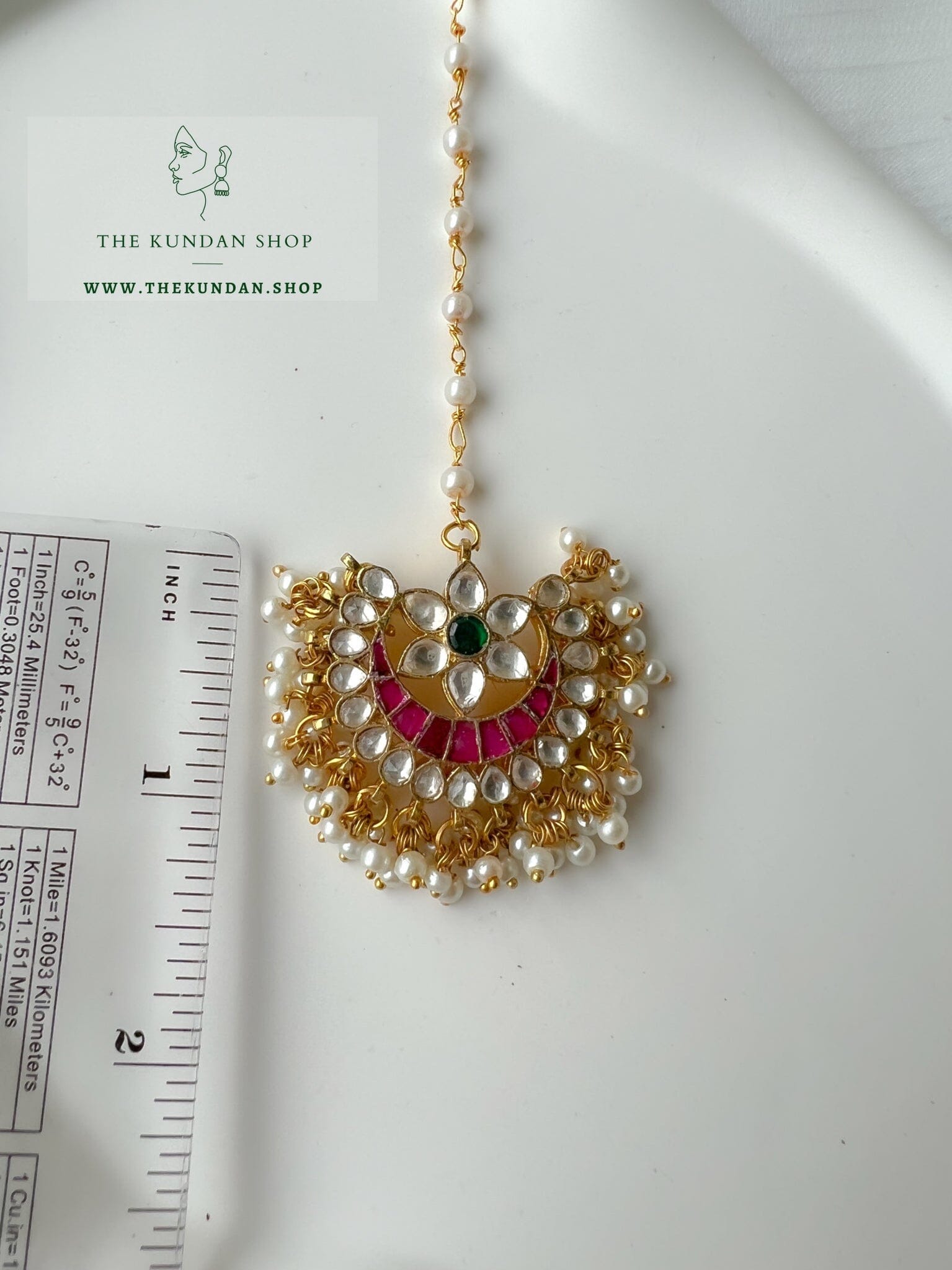 Floral Simple Tikka in Pink & Green Maangtikka THE KUNDAN SHOP 