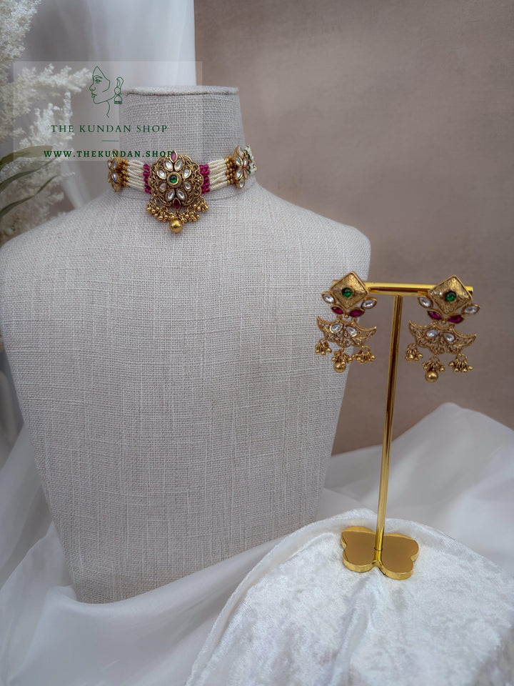 Pretty Theory // Pink &amp; Green Necklace Sets THE KUNDAN SHOP 