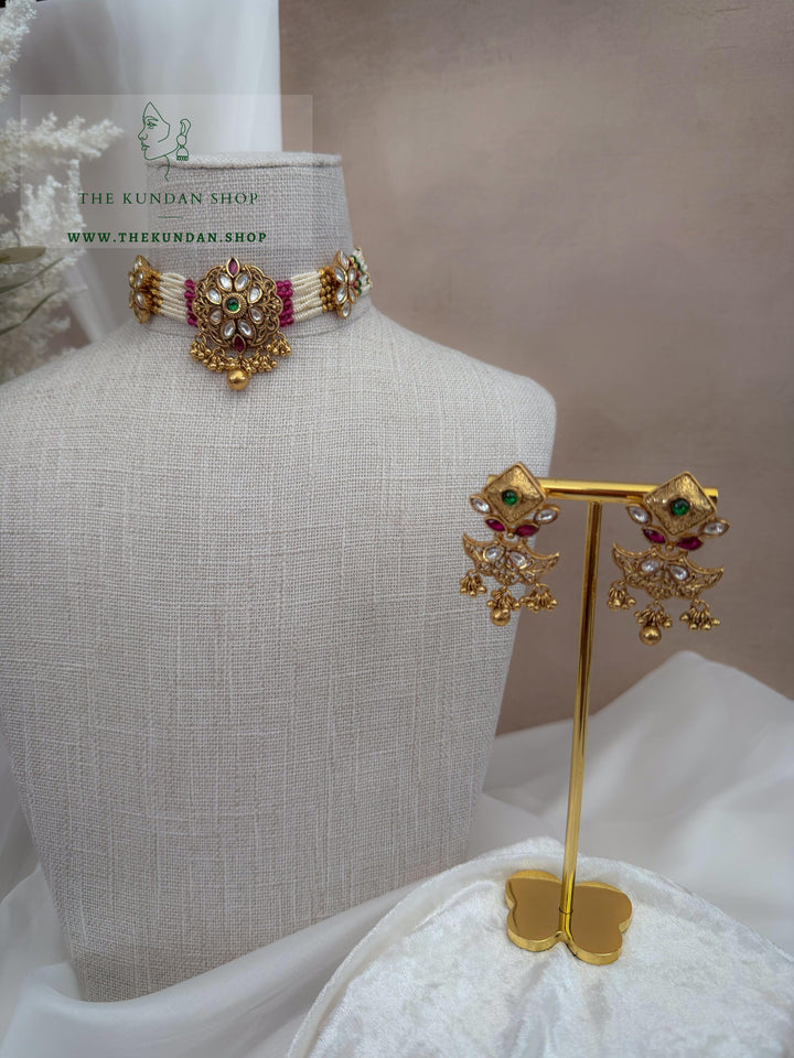 Pretty Theory // Pink &amp; Green Necklace Sets THE KUNDAN SHOP 