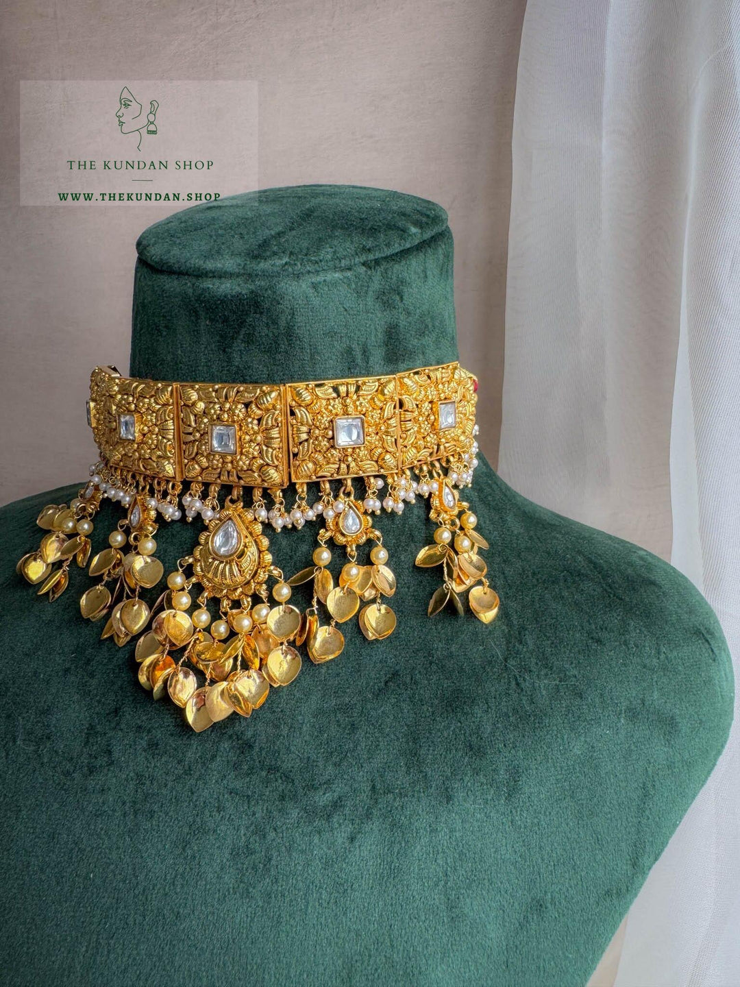 Implicate Pippal Patti in Golden Necklace Sets THE KUNDAN SHOP 