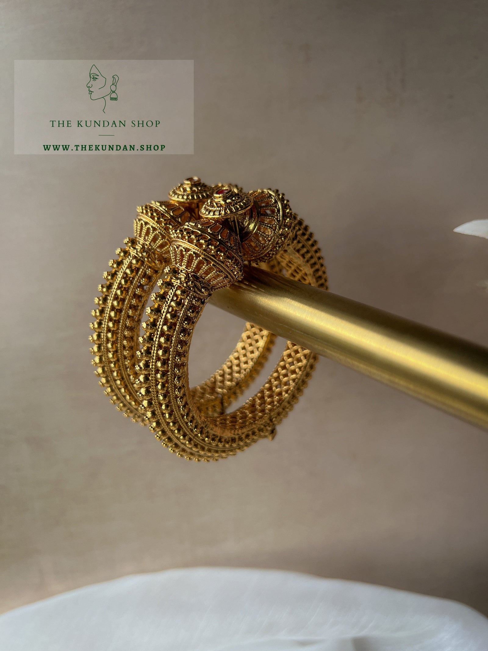 Wonder with Red Kangans Bangles THE KUNDAN SHOP 