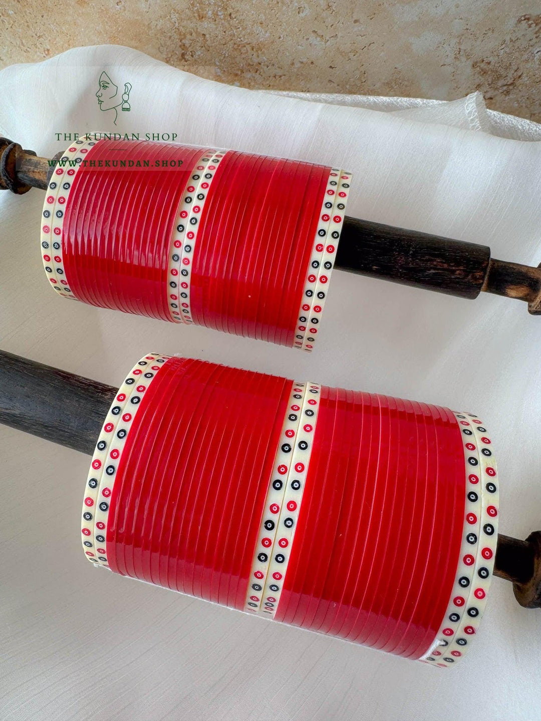 The Traditional Bride in Red Bangles THE KUNDAN SHOP 