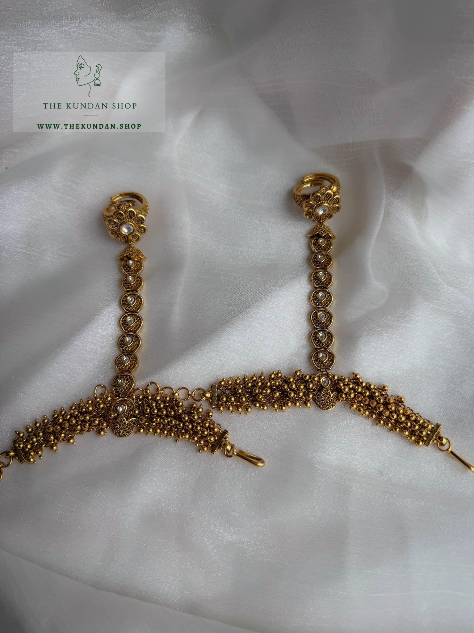 Daisy Ring // Bridal Haathphool Ring THE KUNDAN SHOP 