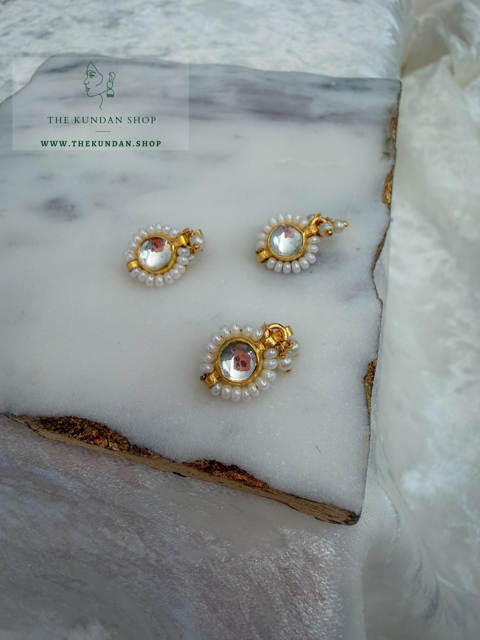 Round Kundan Nose Pin Naath THE KUNDAN SHOP 