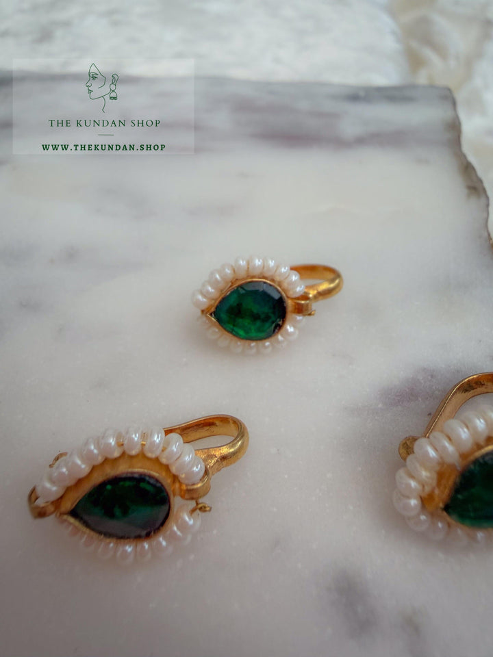 Round Kundan Nose Pin Naath THE KUNDAN SHOP 