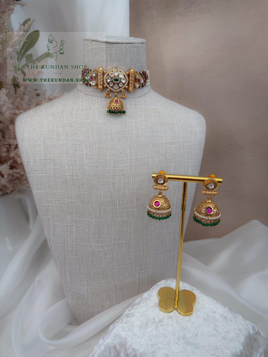 Pretty Telling // Green &amp; Ruby Necklace Sets THE KUNDAN SHOP 