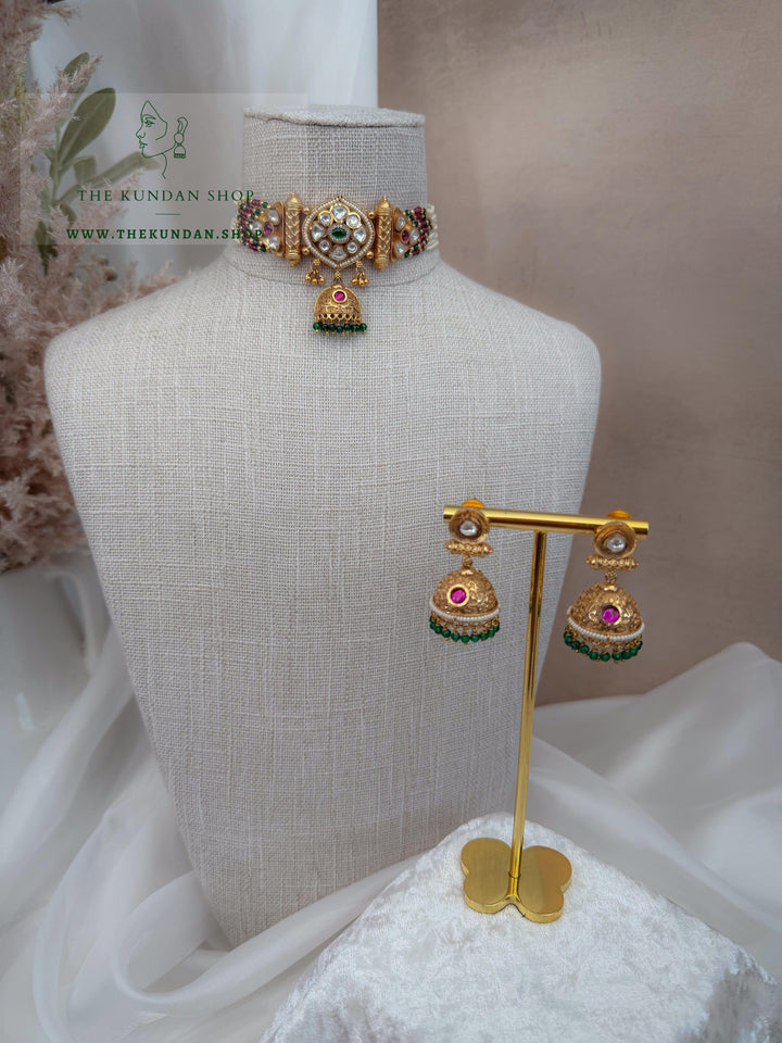 Pretty Telling // Green &amp; Ruby Necklace Sets THE KUNDAN SHOP 