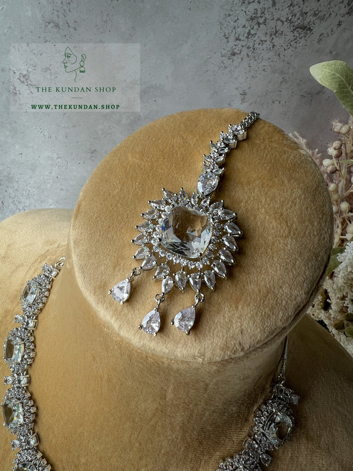 Flattery in Silver Necklace Sets THE KUNDAN SHOP 