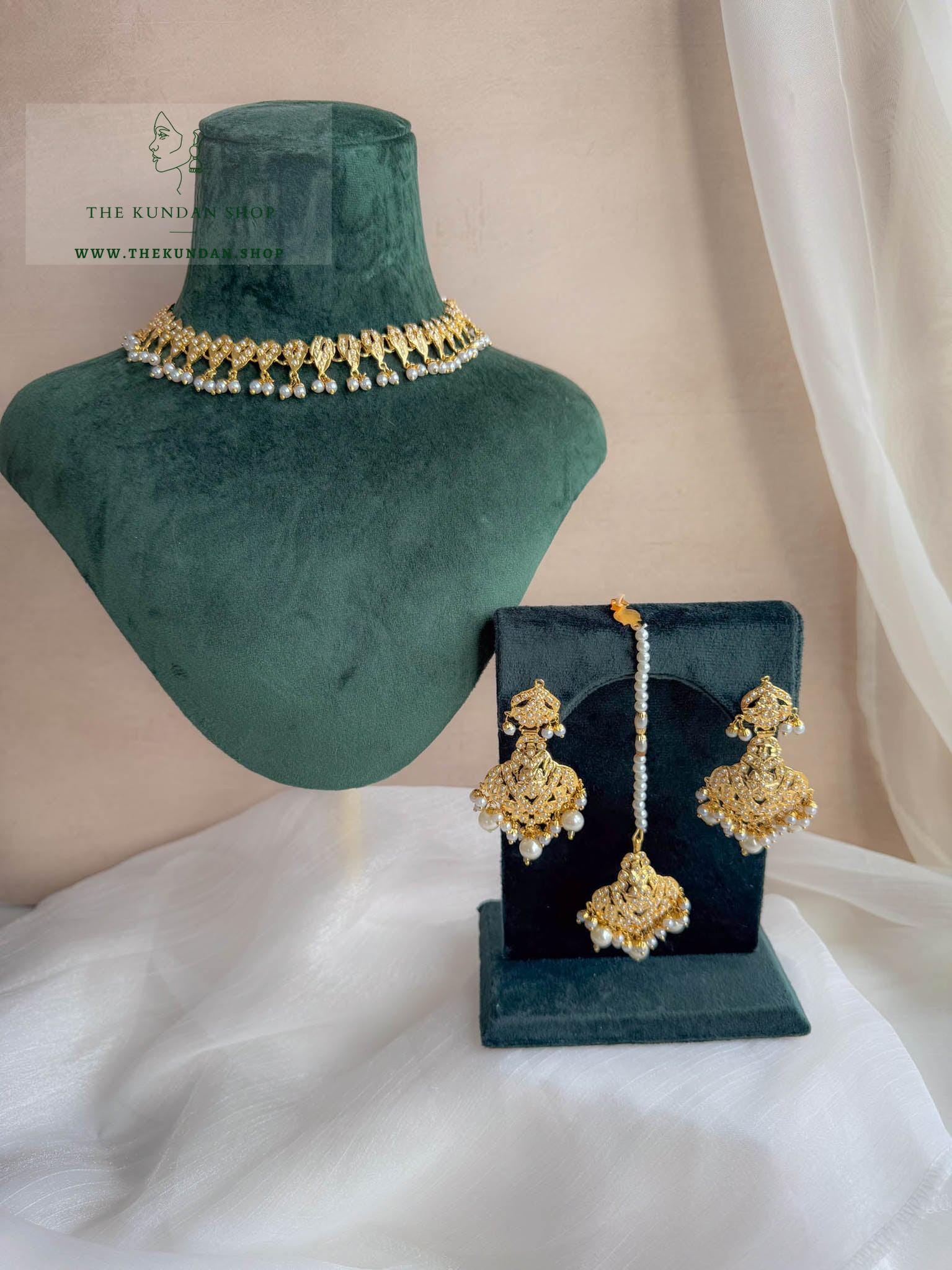 Interfered in Jadau Necklace Sets THE KUNDAN SHOP 