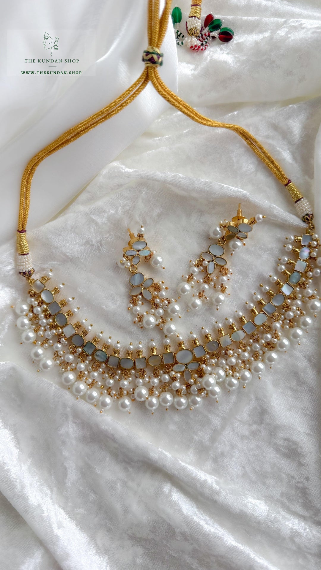 Calm in Pearl Necklace Sets THE KUNDAN SHOP 