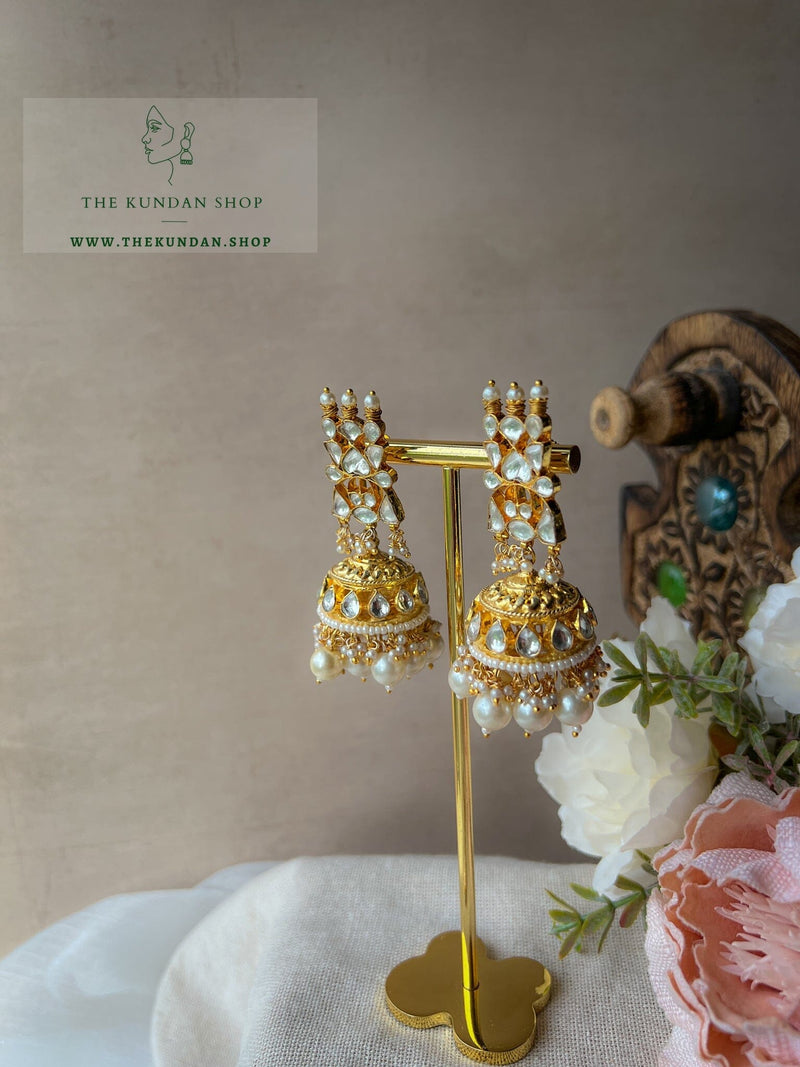 Personable in Pearl Earrings + Tikka THE KUNDAN SHOP Style 2 