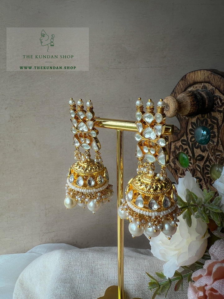 Personable in Pearl Earrings + Tikka THE KUNDAN SHOP 