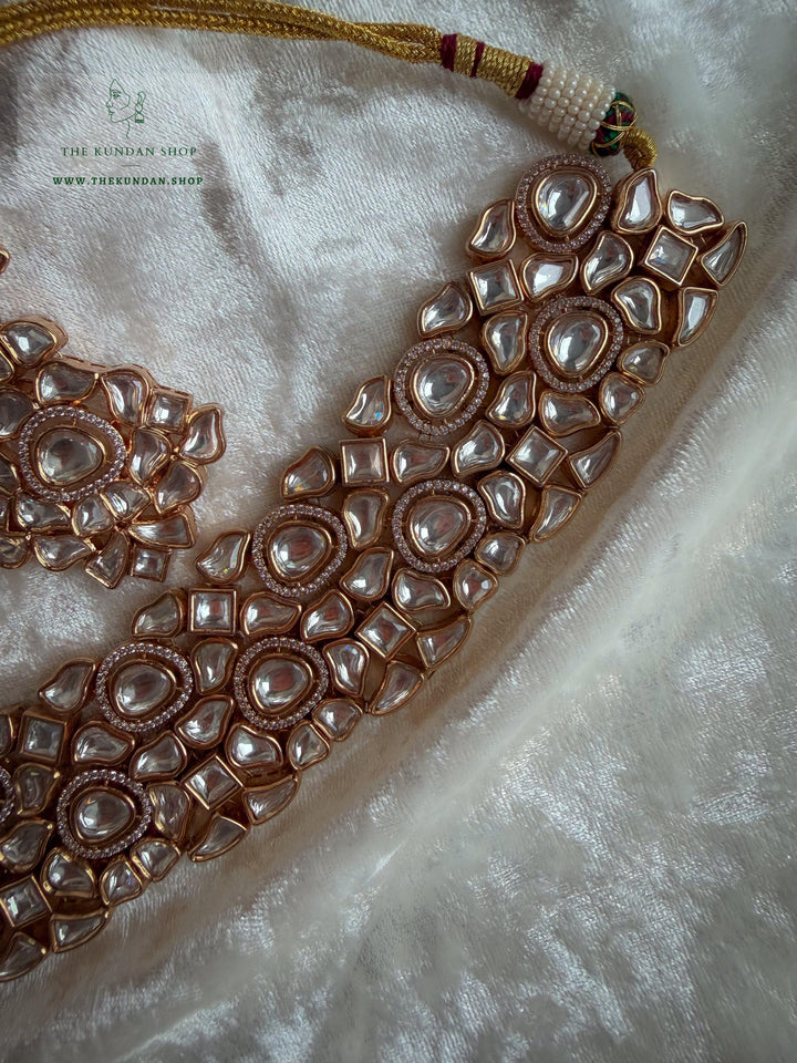 Gentle Flame // Kundan Choker Necklace Sets THE KUNDAN SHOP 