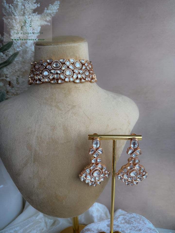 Gentle Flame // Kundan Choker Necklace Sets THE KUNDAN SHOP 