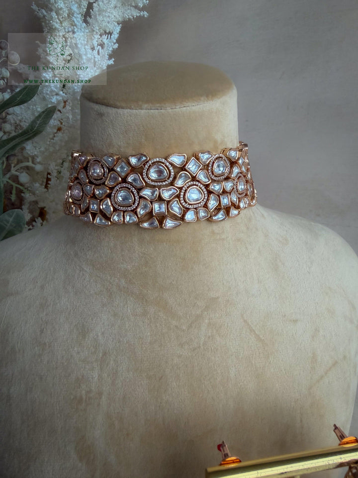 Gentle Flame // Kundan Choker Necklace Sets THE KUNDAN SHOP 