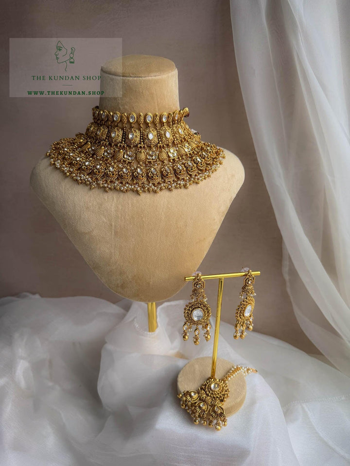 Overpowering in Antique Necklace Sets THE KUNDAN SHOP 