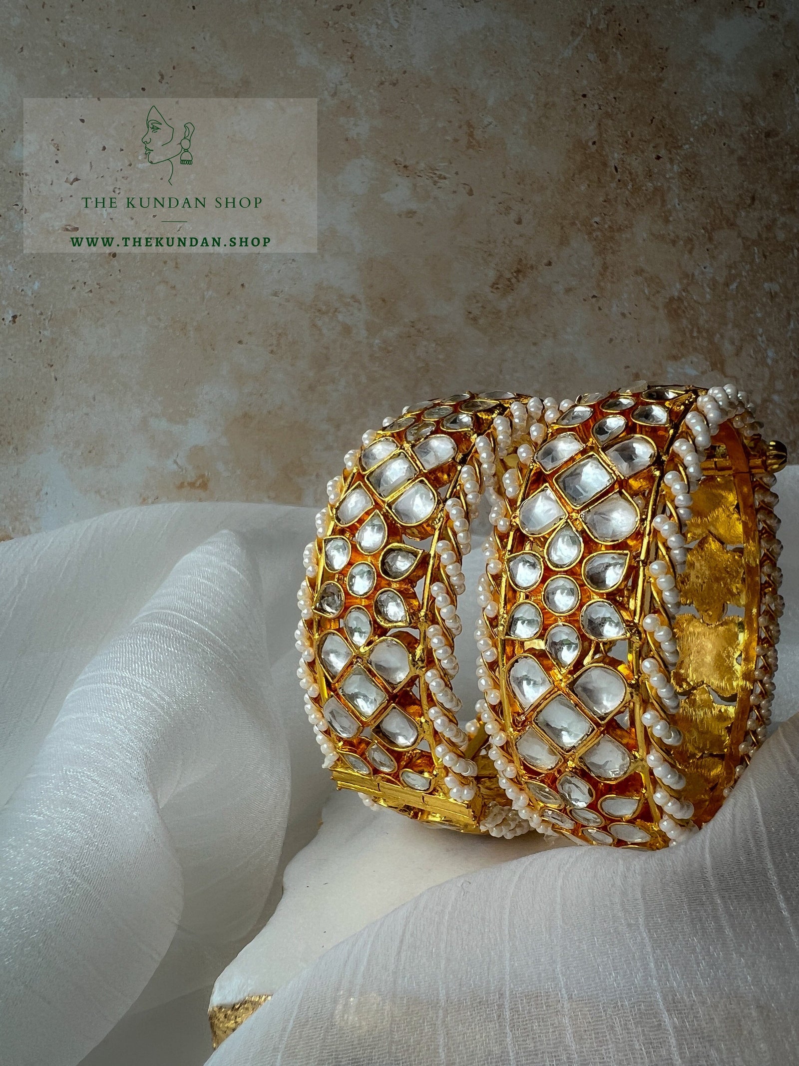 Belong Kangan in Paachi Kundan Bangles THE KUNDAN SHOP 