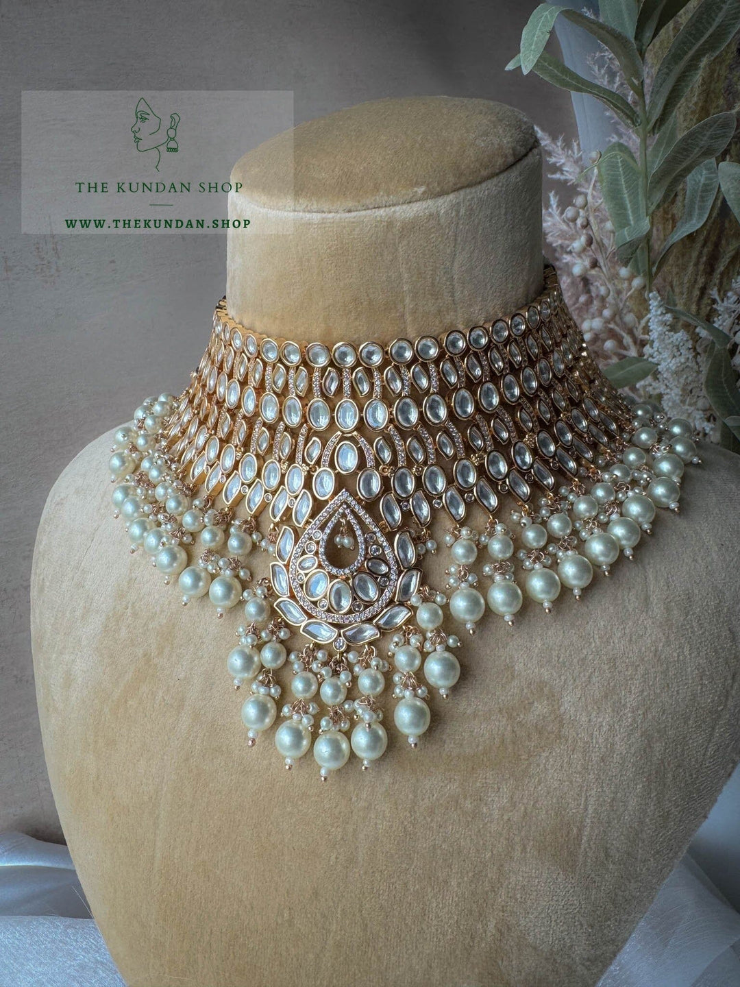 Awe-inspiring in Kundan Necklace Sets THE KUNDAN SHOP 