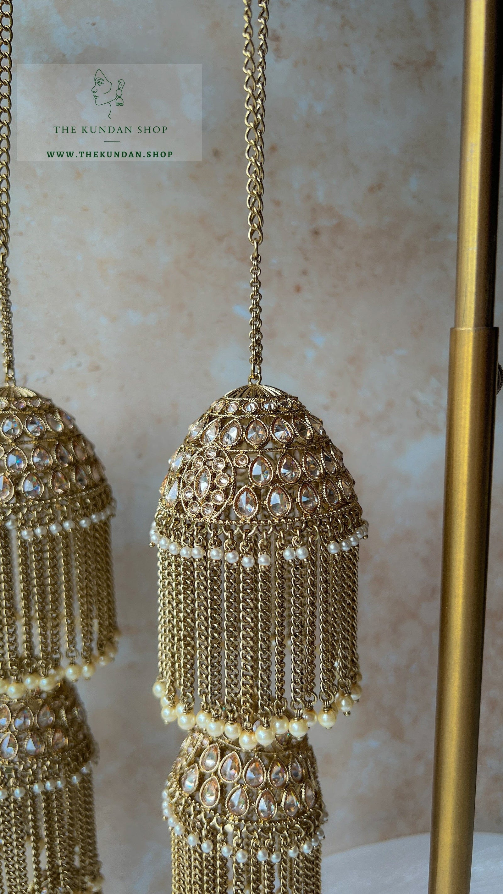Middleground in Antique Kaleeray THE KUNDAN SHOP 