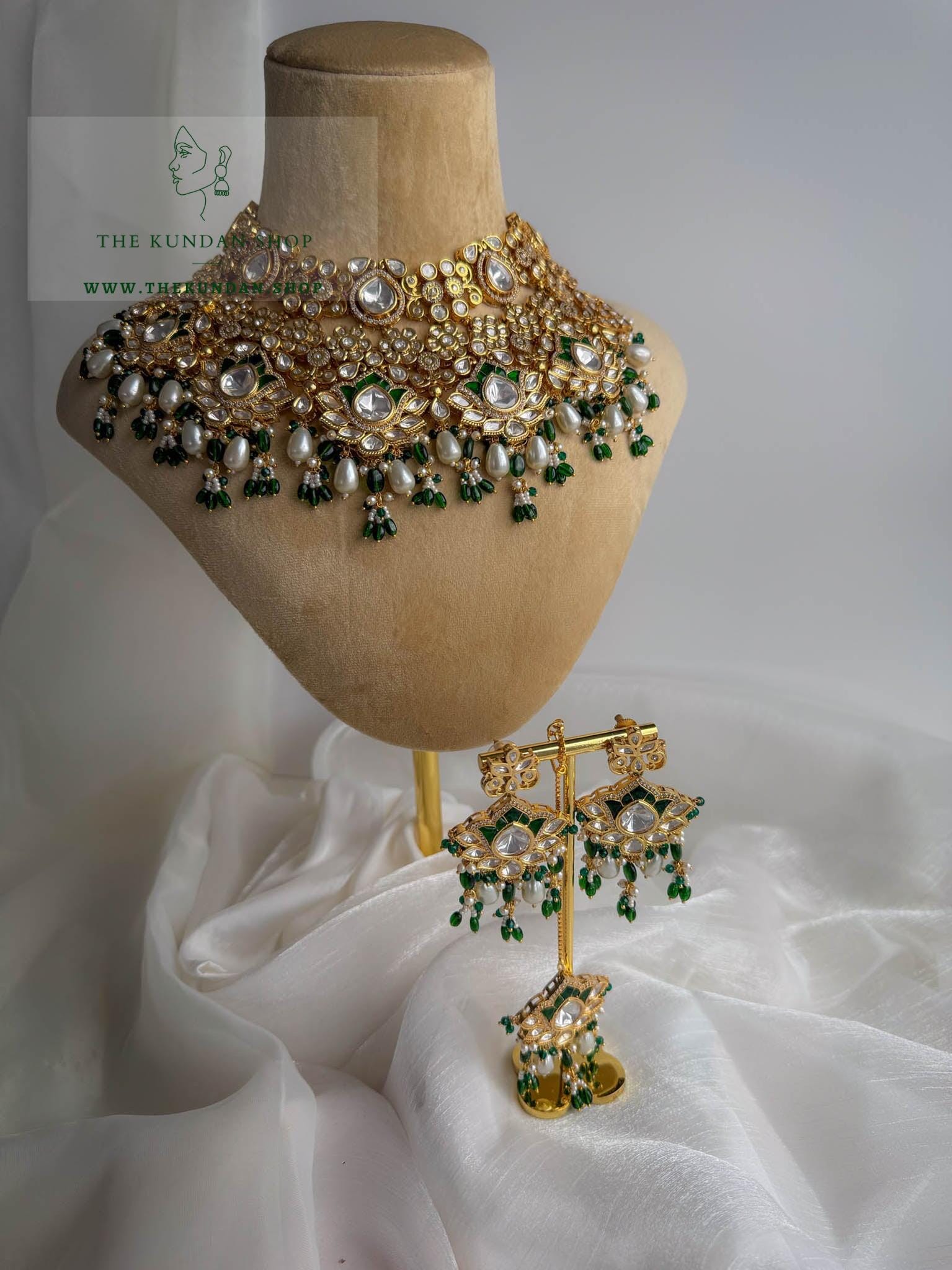 Lotus Kundan in Green Necklace Sets THE KUNDAN SHOP 