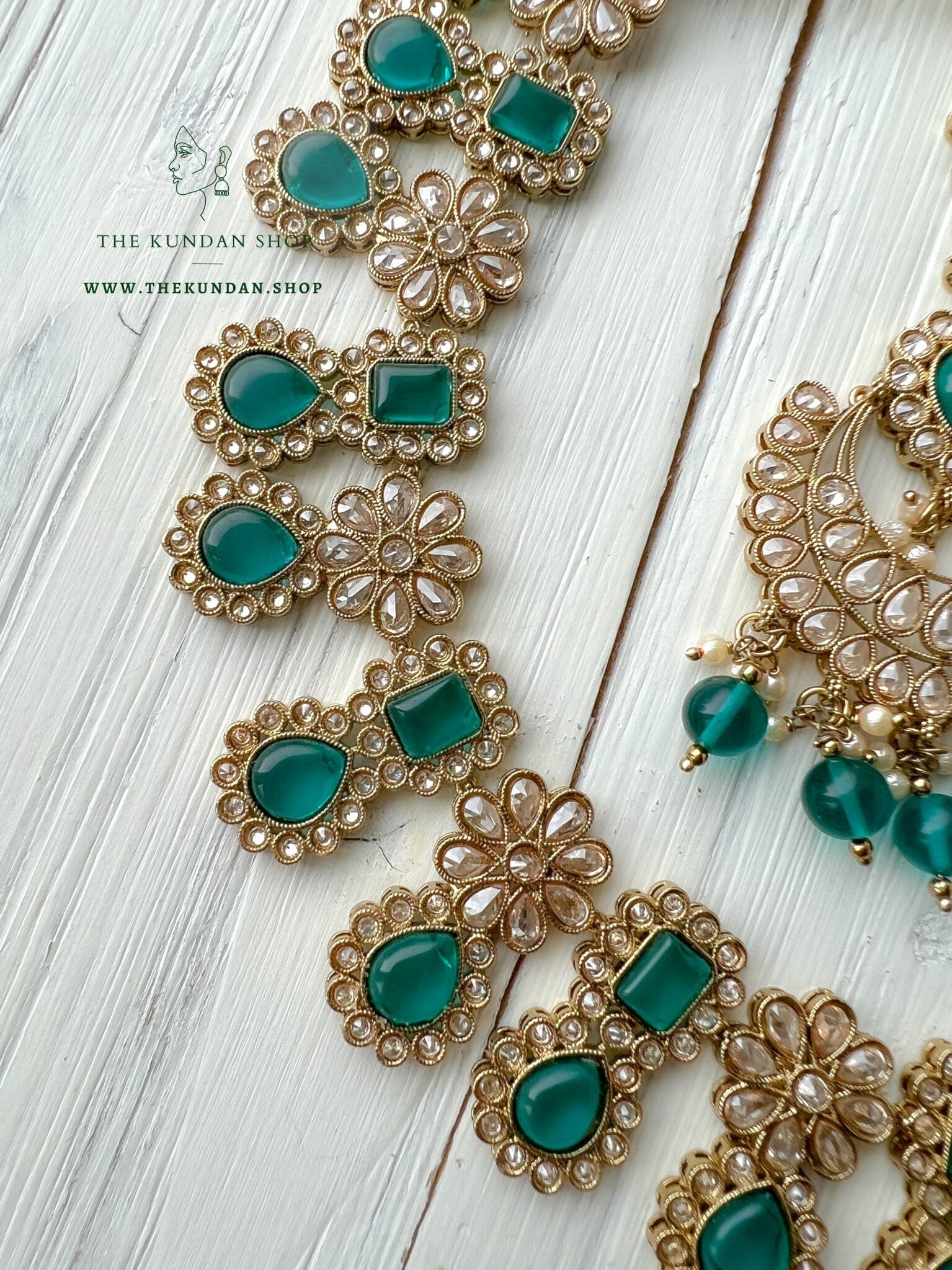 Heavenly in Ocean Blue Necklace Sets THE KUNDAN SHOP 