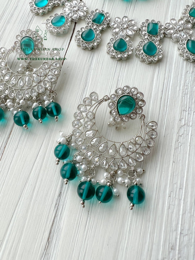 Heavenly Silver in Ocean Blue Necklace Sets THE KUNDAN SHOP 