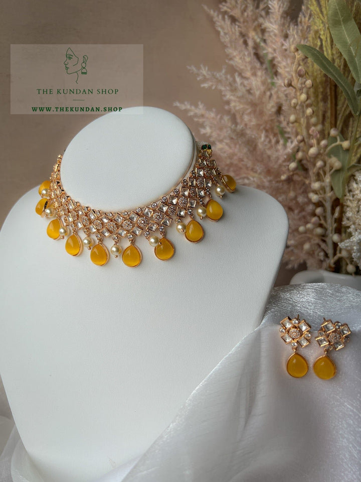 Spirited Kundan in Yellow Necklace Sets THE KUNDAN SHOP 