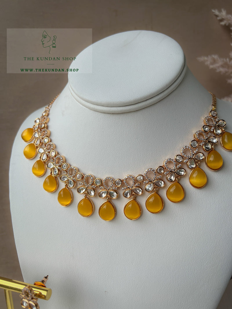 Hopeless Romantic in Yellow Necklace Sets THE KUNDAN SHOP 