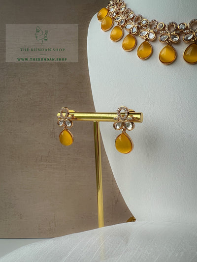 Hopeless Romantic in Yellow Necklace Sets THE KUNDAN SHOP 