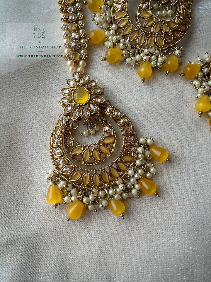 Candor in Yellow Earrings + Tikka THE KUNDAN SHOP 