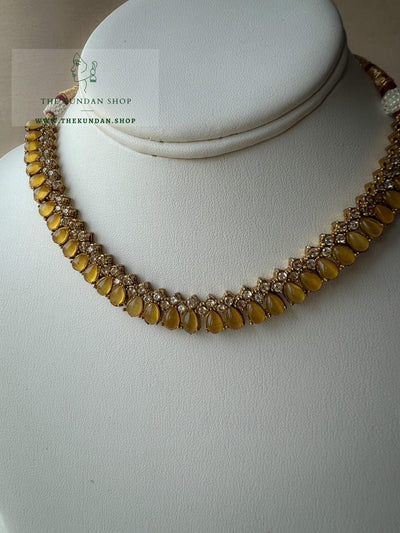 Nominal Polki in Yellow Necklace Sets THE KUNDAN SHOP 