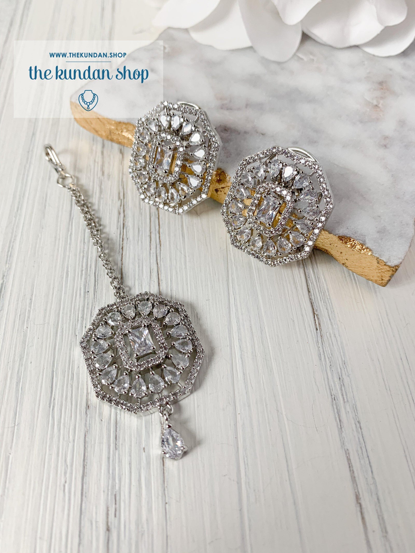 AD Studs & Tikka Earrings + Tikka THE KUNDAN SHOP Silver 