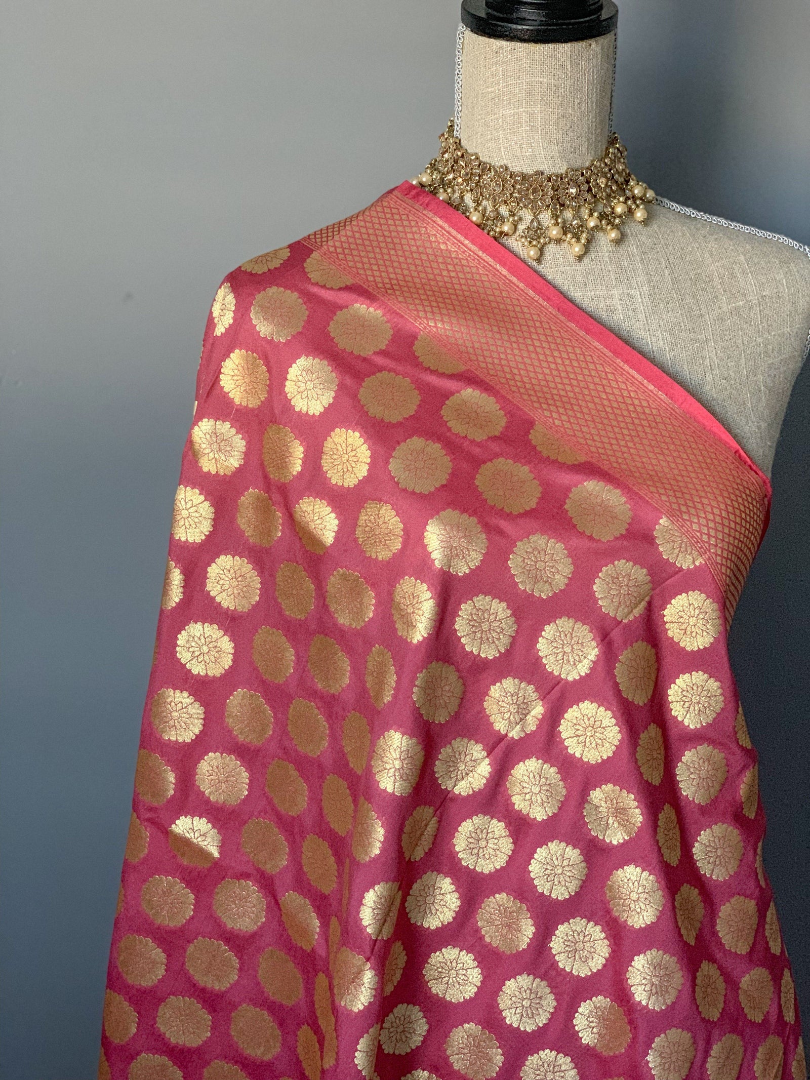 Floret Banarsi - Coral, Dupatta - THE KUNDAN SHOP