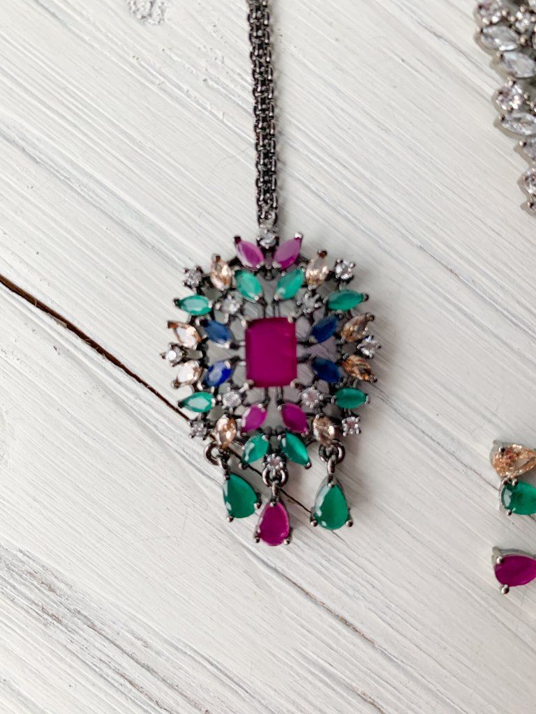 Captivate in Black & Multi Necklace Sets THE KUNDAN SHOP 