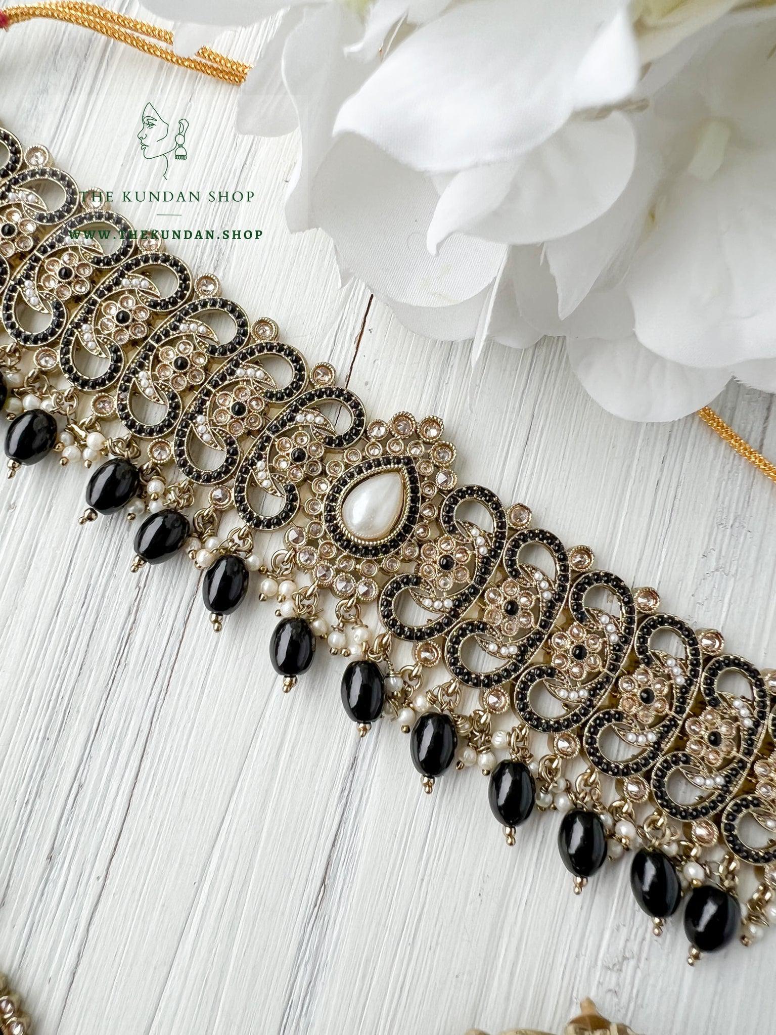 Gentle Polki in Black Necklace Sets THE KUNDAN SHOP 