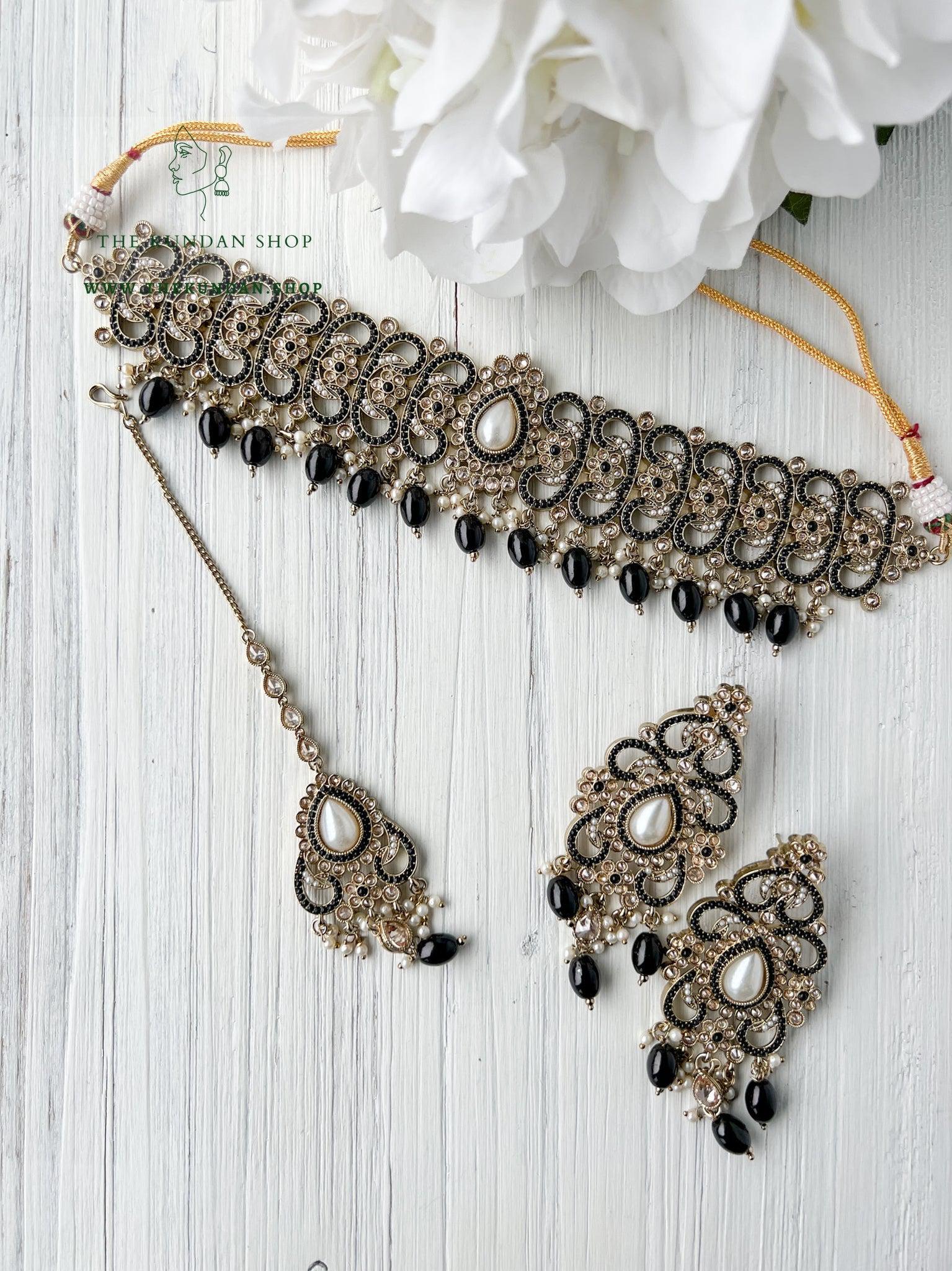 Gentle Polki in Black Necklace Sets THE KUNDAN SHOP 