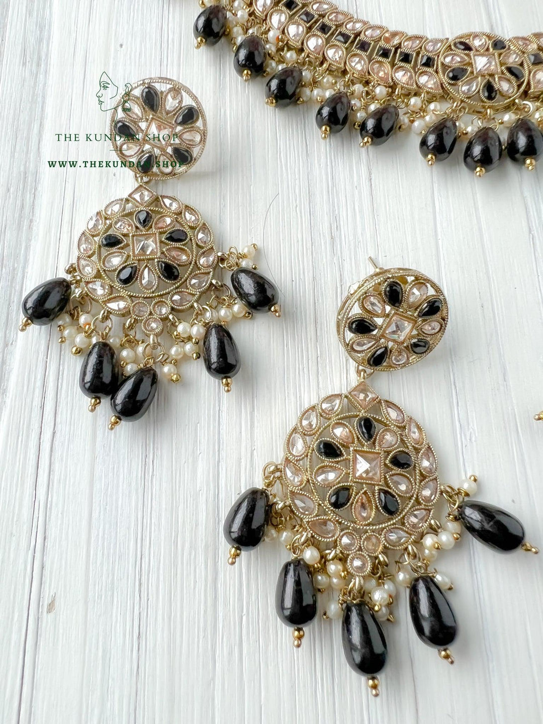 Sundown in Black Necklace Sets THE KUNDAN SHOP 