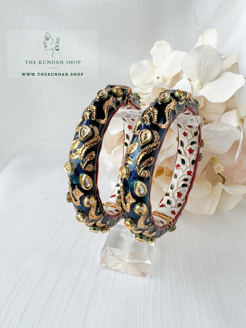 Gold Flakes in Midnight Bangles THE KUNDAN SHOP 