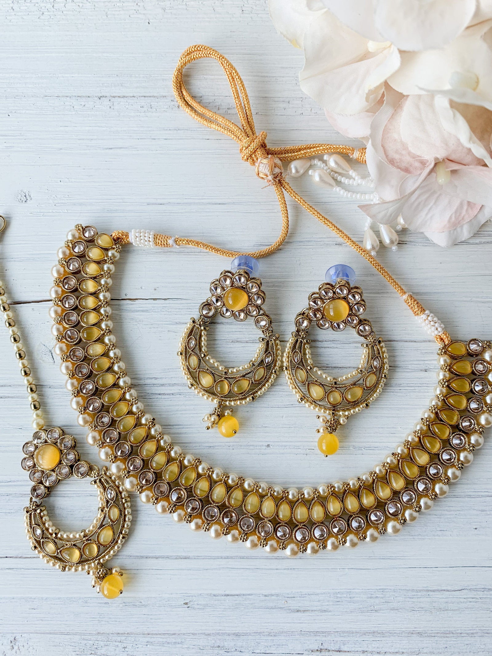 Obsess in Yellow Necklace Sets THE KUNDAN SHOP 