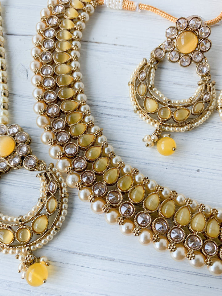 Obsess in Yellow Necklace Sets THE KUNDAN SHOP 