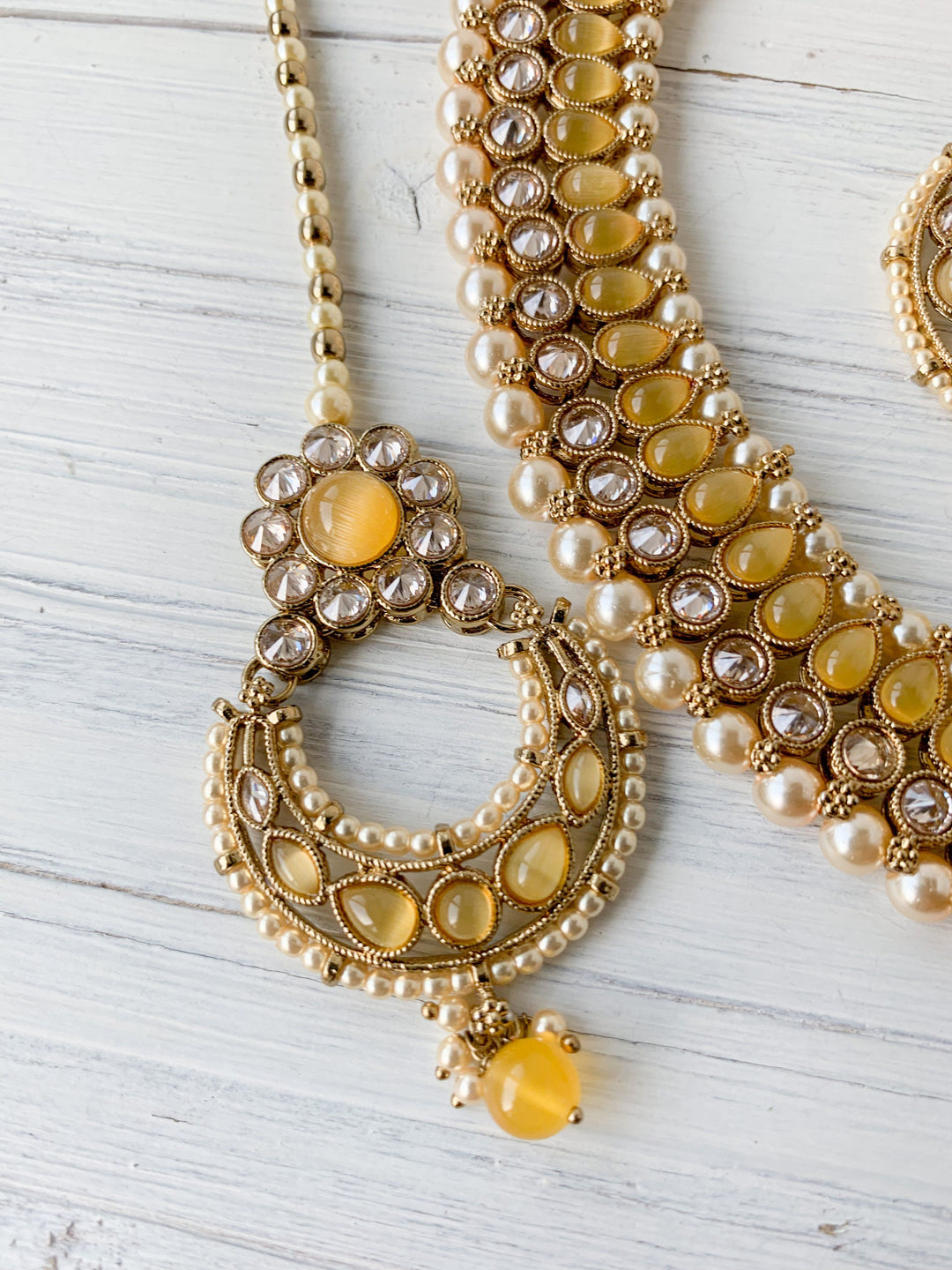 Obsess in Yellow Necklace Sets THE KUNDAN SHOP 