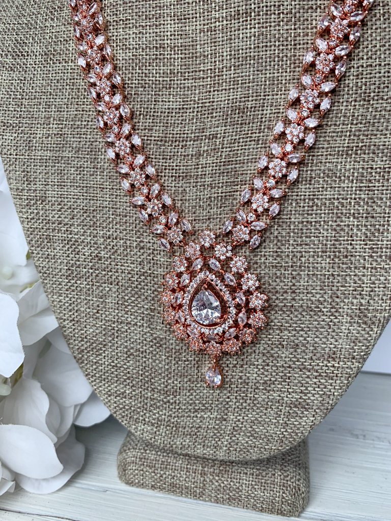 Favored Drops in Rose Gold Necklace Sets THE KUNDAN SHOP 
