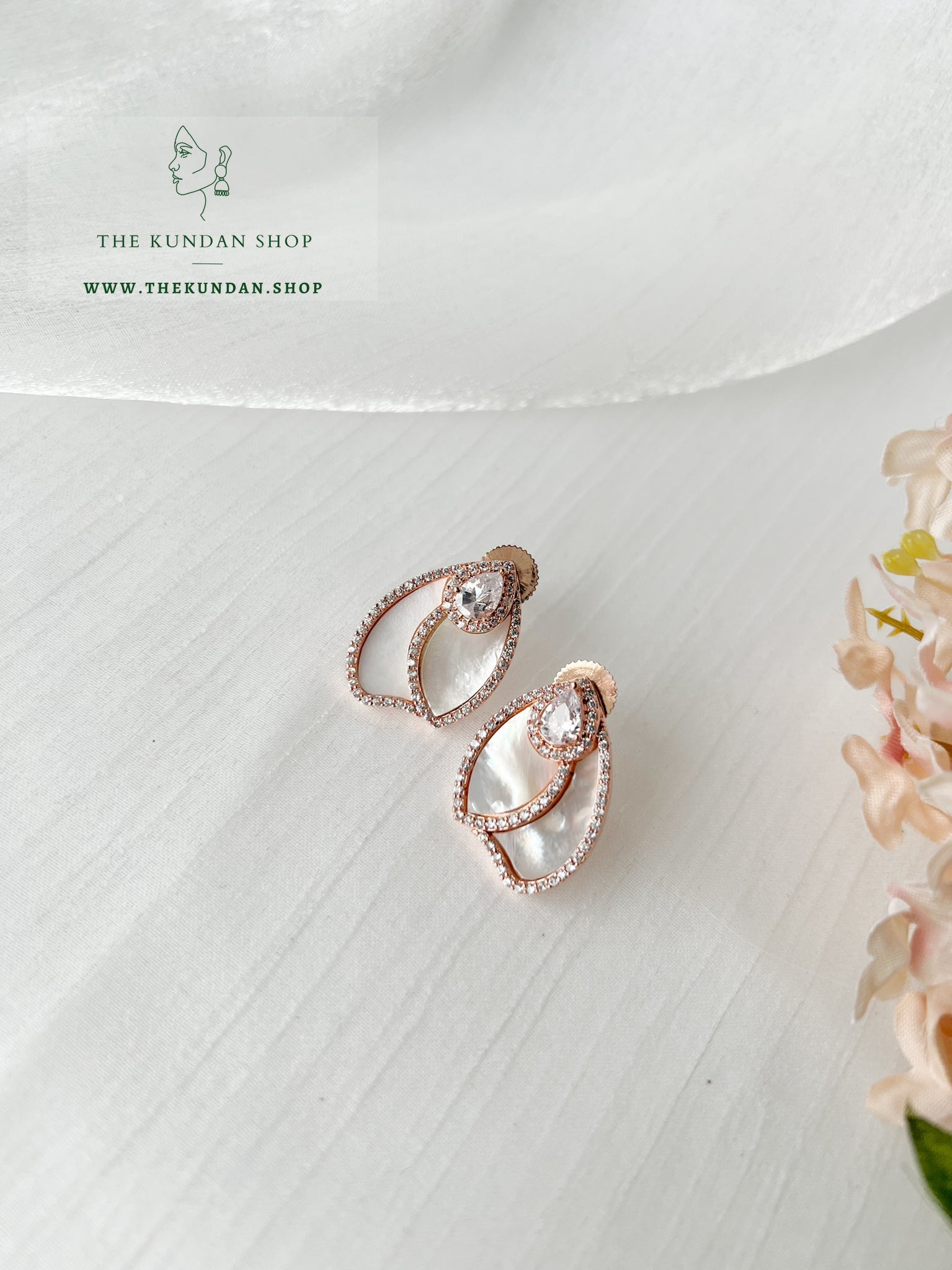 Airy Earrings THE KUNDAN SHOP 