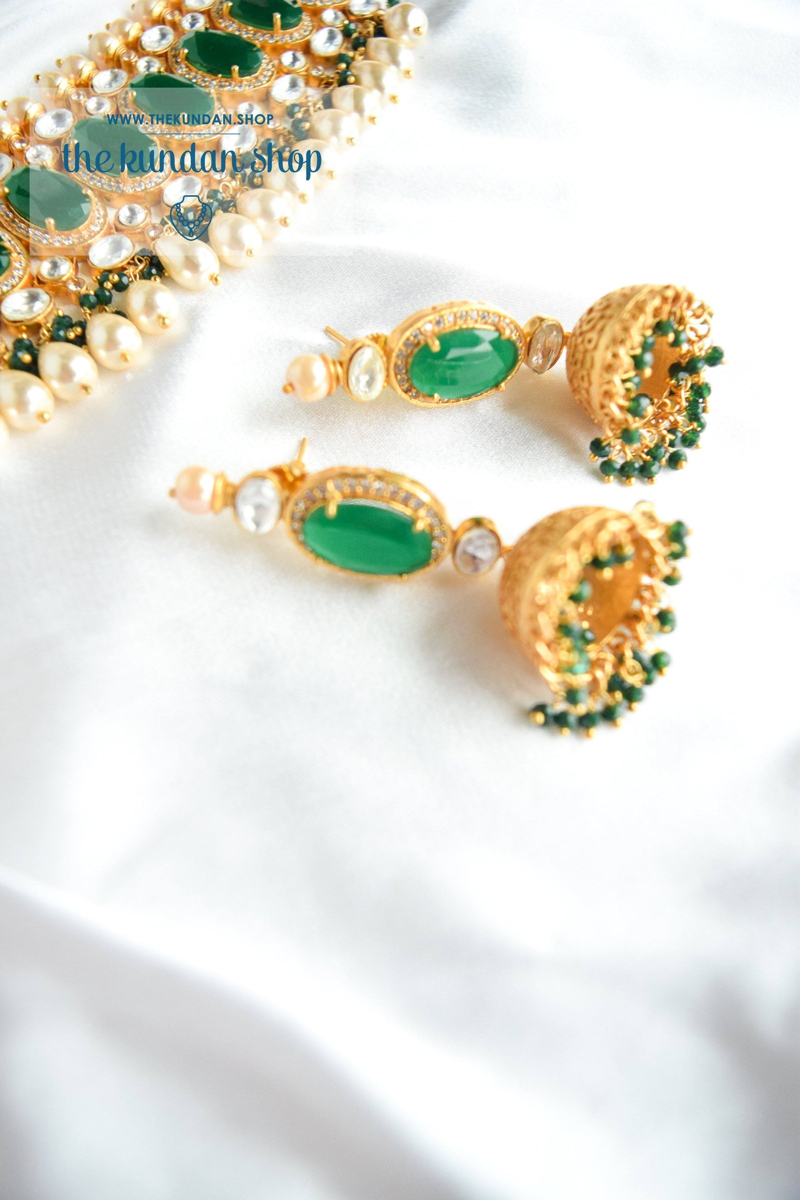 Lavish Kundan in Emerald Necklace Sets THE KUNDAN SHOP 