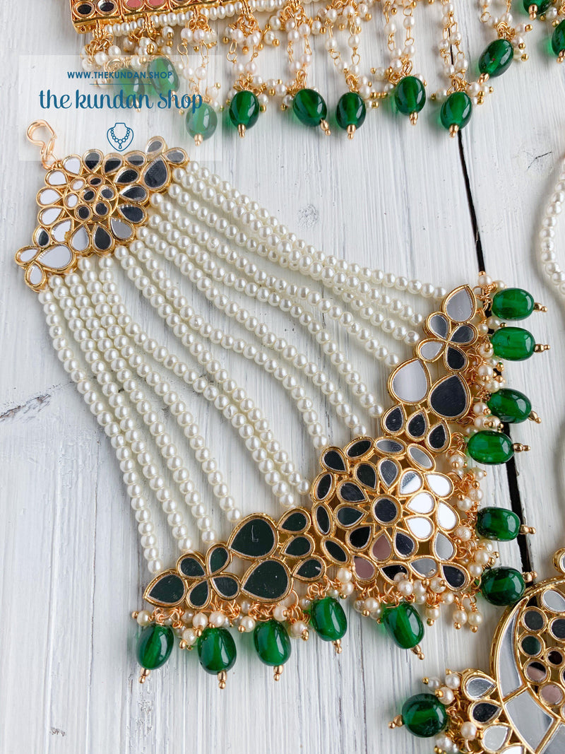 Confidence in Emerald Necklace Sets THE KUNDAN SHOP 