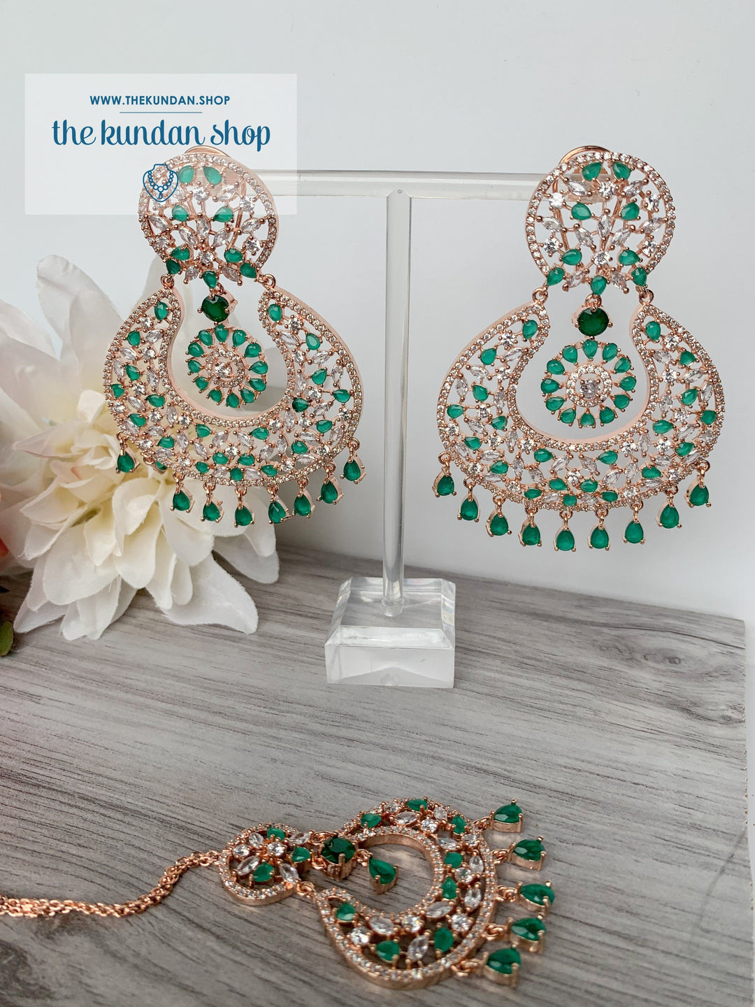 Brilliance in Rose Gold & Emerald Earrings + Tikka THE KUNDAN SHOP 